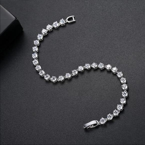 NEW 925 STERLING SILVER DIAMOND ROUND TENNIS BRACELET - Picture 2 of 6